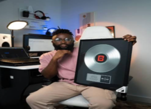 Read more about the article Andy Ross & Mykah Join Forces at Manchester’s Astar Studios